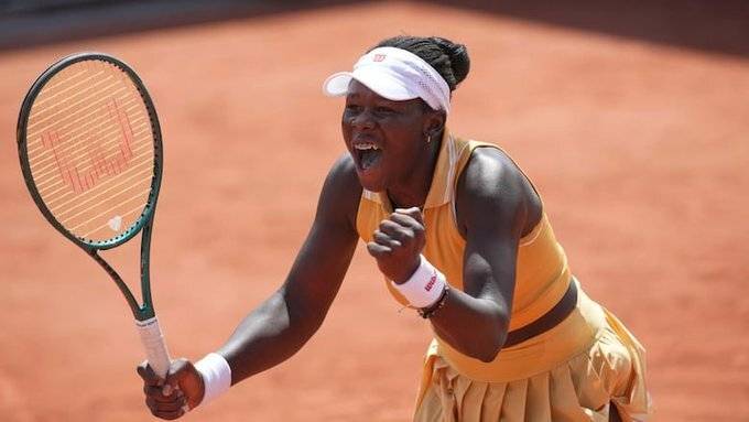 郑钦文下轮对手不好打!5个月排名飙升213位,上一站曾送蛋王欣瑜